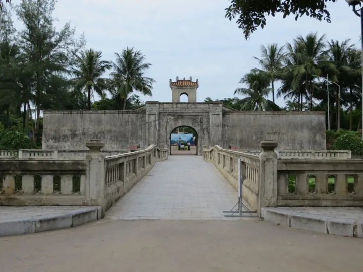 Thành Cổ Quảng Trị 1